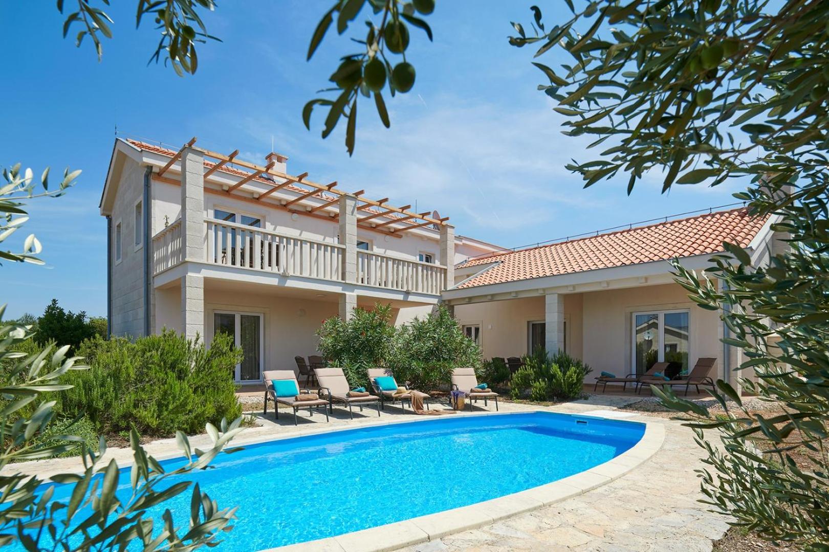 best luxury hotels in Hvar - best luxury villas in Hvar - Hvaretta Villa Hvar