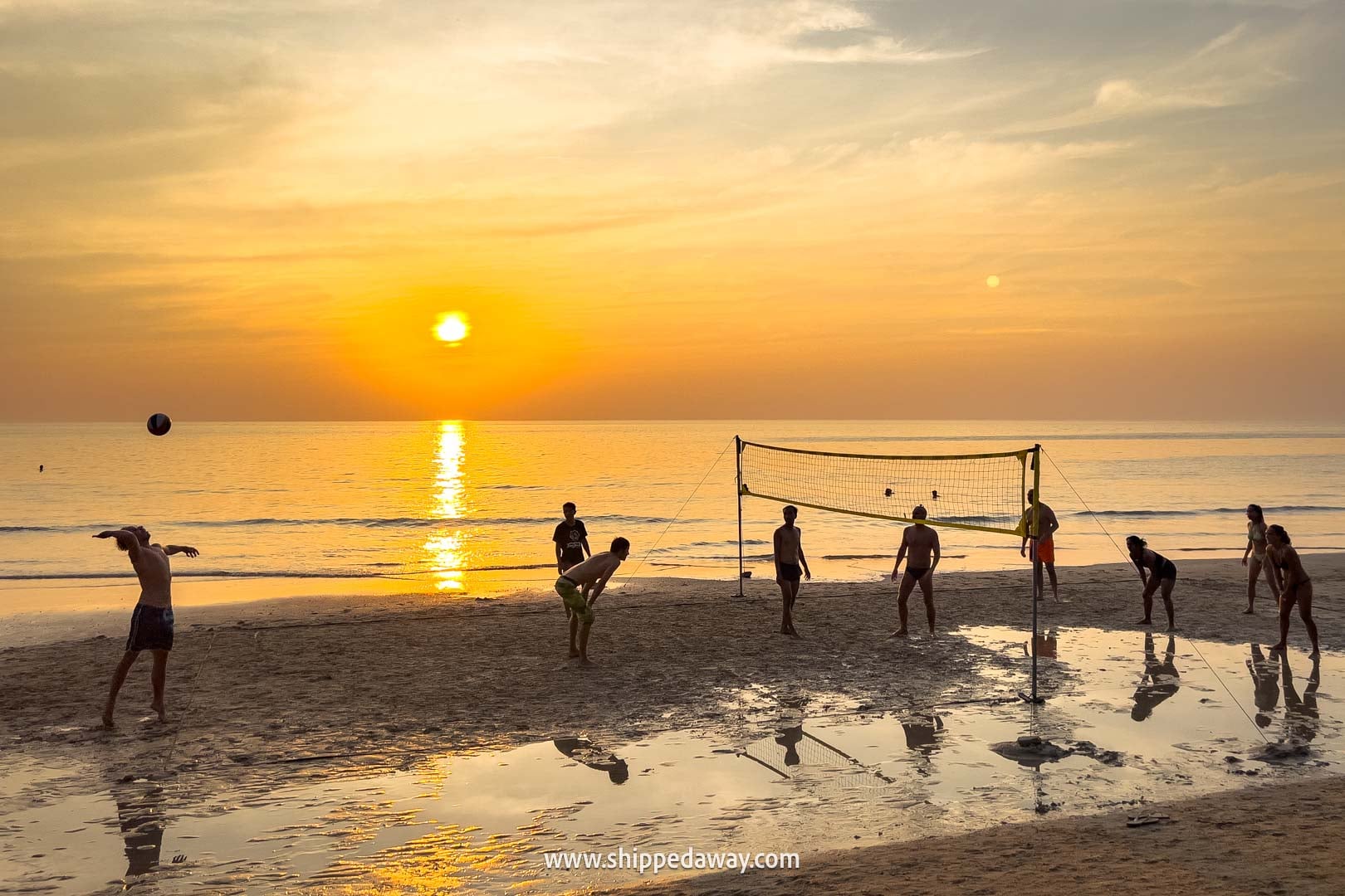 Trat Island Hopping - One week Trat itinerary - sunset beach volleyball in Koh Chang