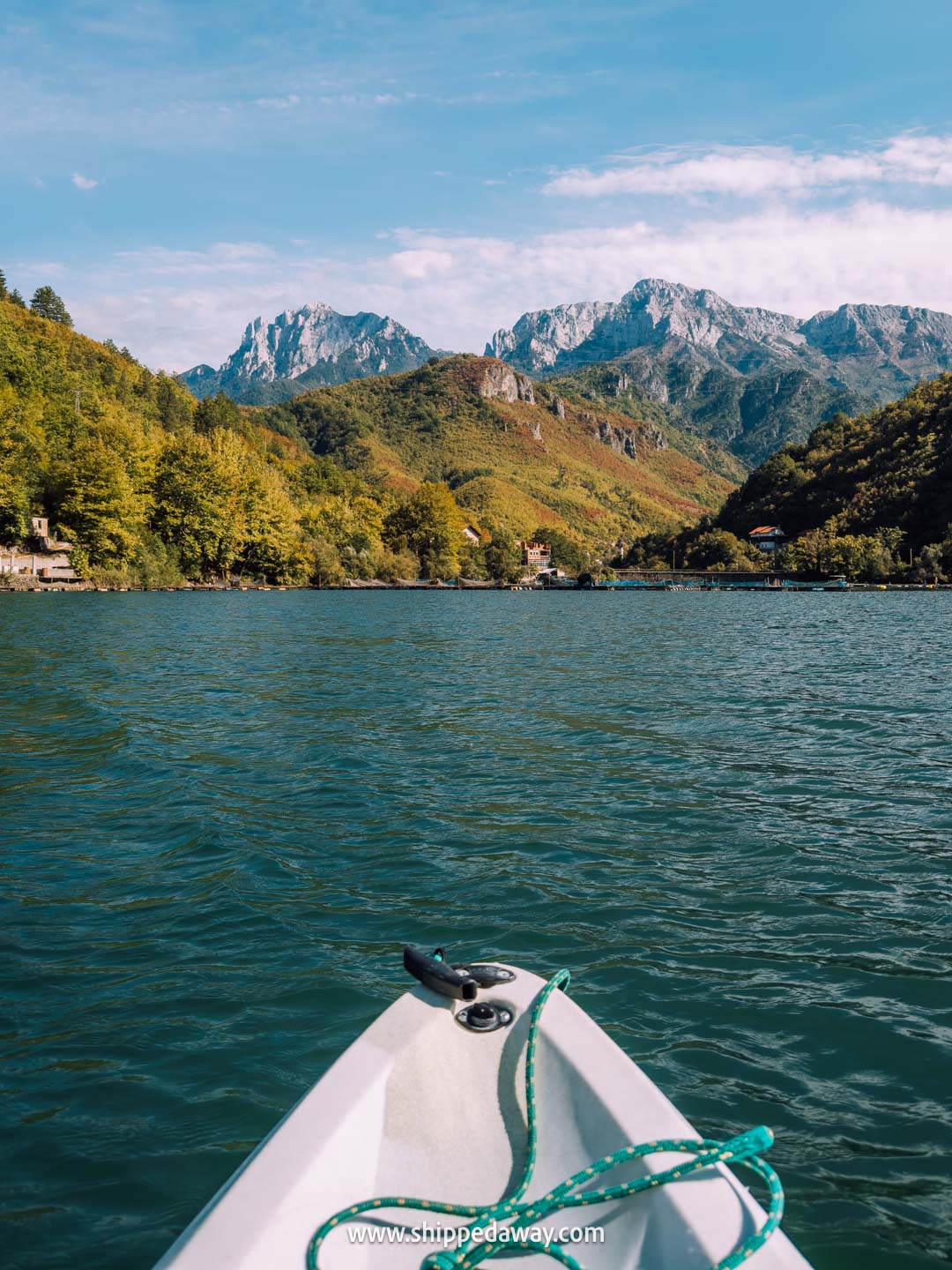 Two weeks in Bosnia and Herzegovina - 2-week Bosnia and Herzegovina itinerary - kayaking in Jablanica