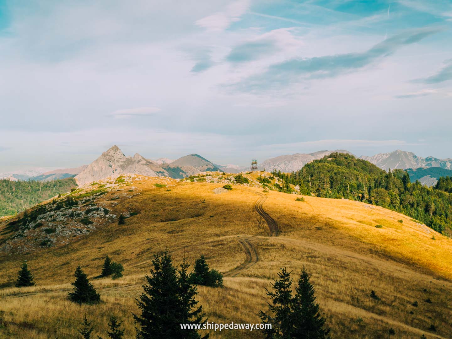 Two weeks in Bosnia and Herzegovina - 2-week Bosnia and Herzegovina itinerary - mountain views in Prijevor in Sutjeska National Park