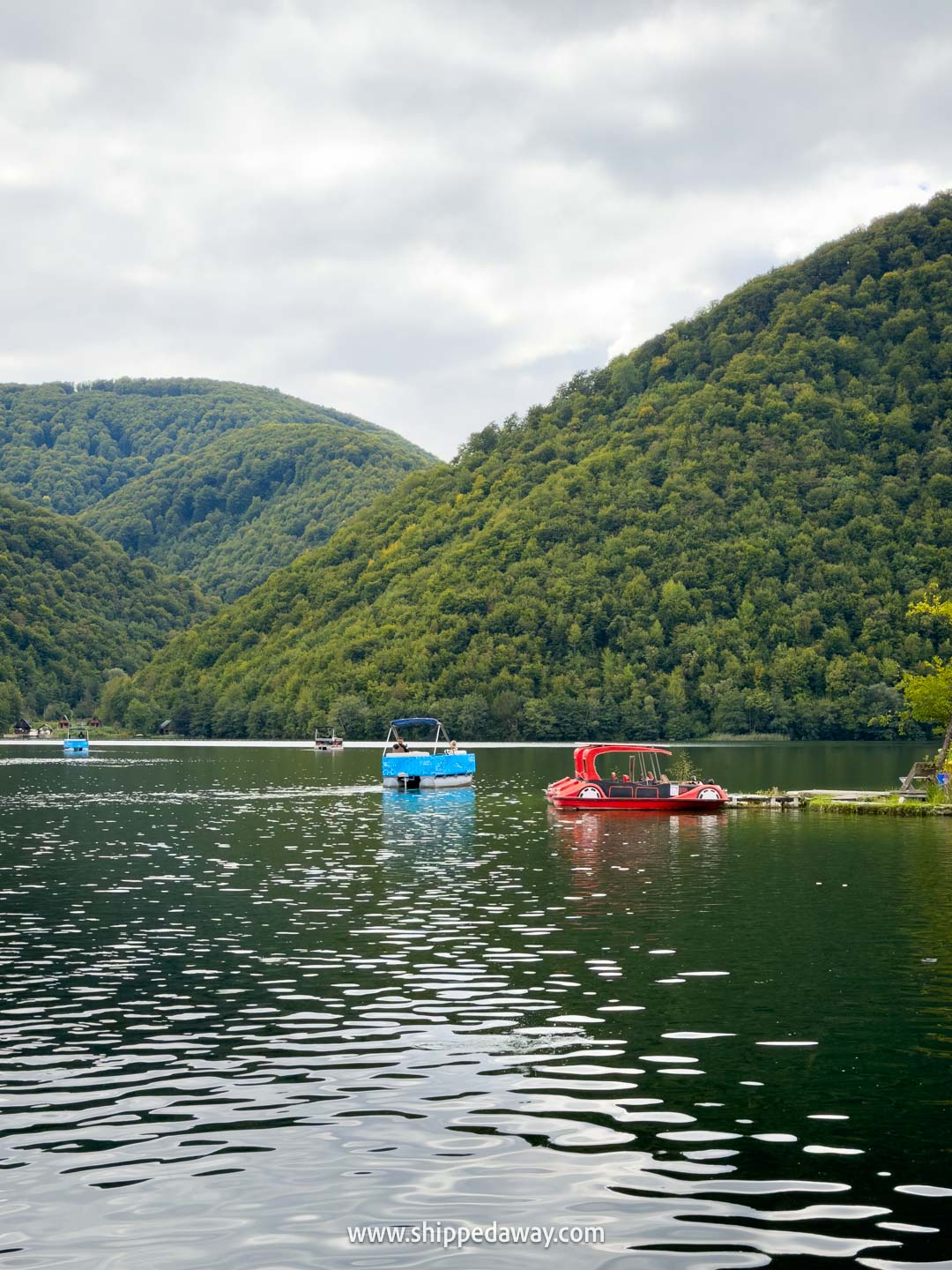 Two weeks in Bosnia and Herzegovina - 2-week Bosnia and Herzegovina itinerary - Pliva Lake in Jajce